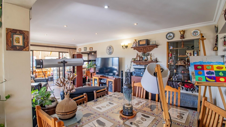 4 Bedroom Property for Sale in Deneysville Free State